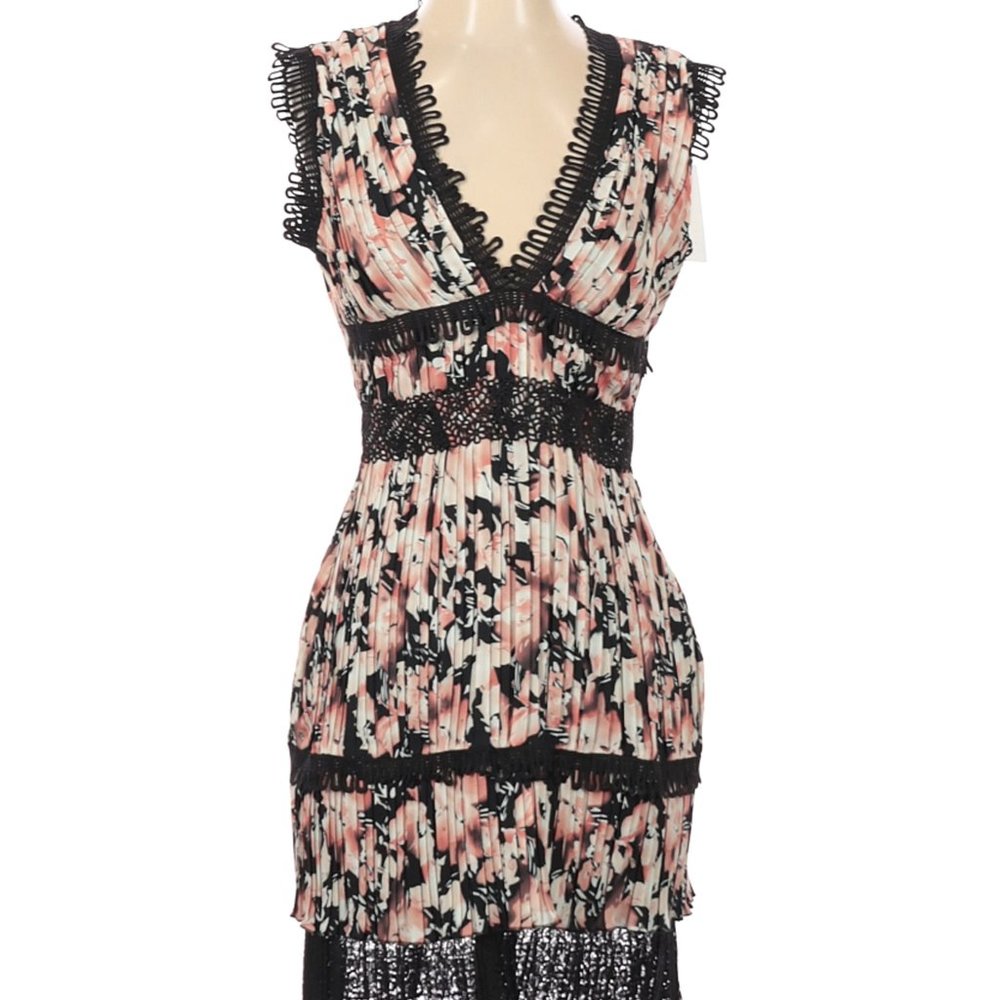 NEW Foxiedox Casual Dress - Small